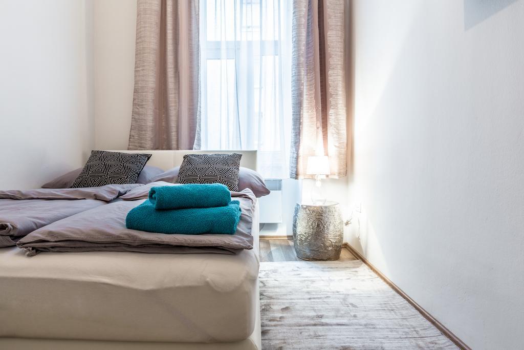 Holiday & Business Apartments 1140 Виена Екстериор снимка