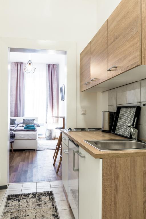 Holiday & Business Apartments 1140 Виена Екстериор снимка
