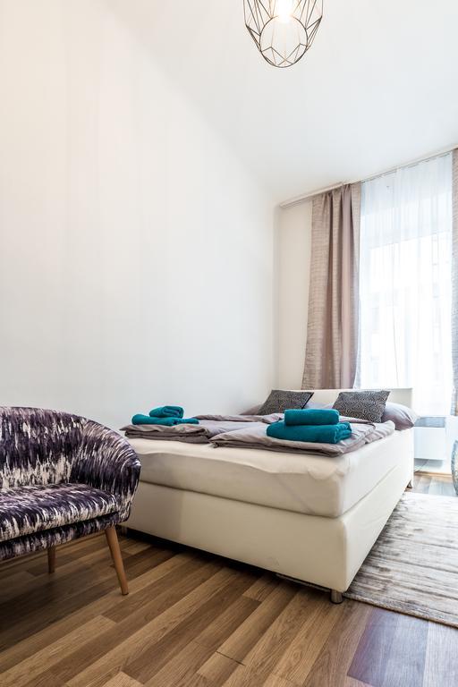 Holiday & Business Apartments 1140 Виена Екстериор снимка